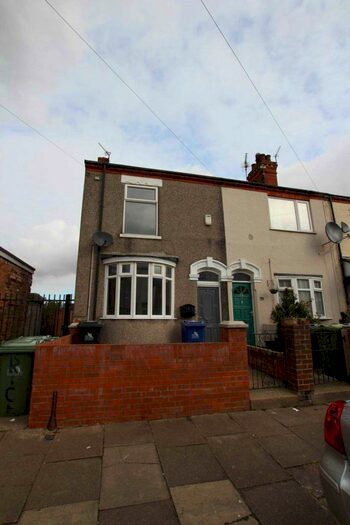 3 Bedroom End Of Terrace House To Rent In Torrington Street, Grimsby, DN32