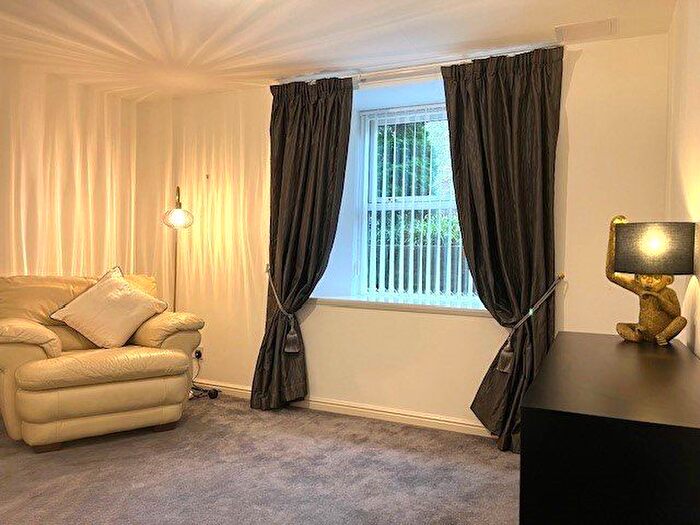 1 Bedroom Flat To Rent In Queens Gate, West End, Aberdeen, AB15