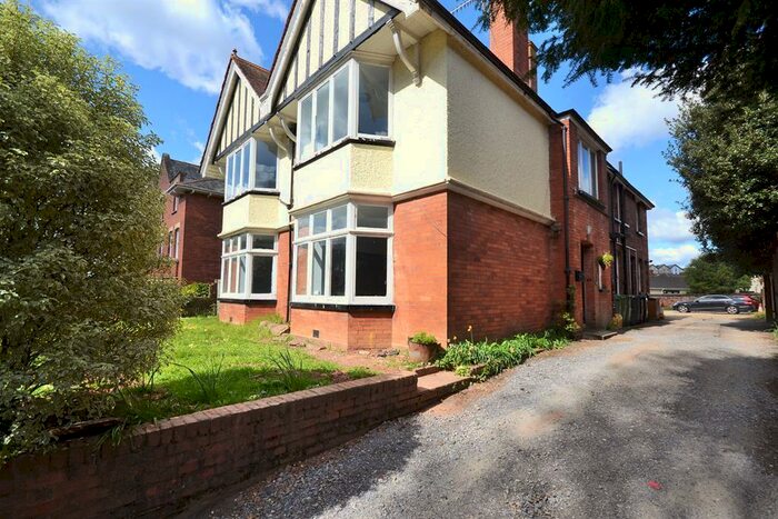 10 Bedroom Detached House To Rent In Barnfield Hill, Exeter, EX1