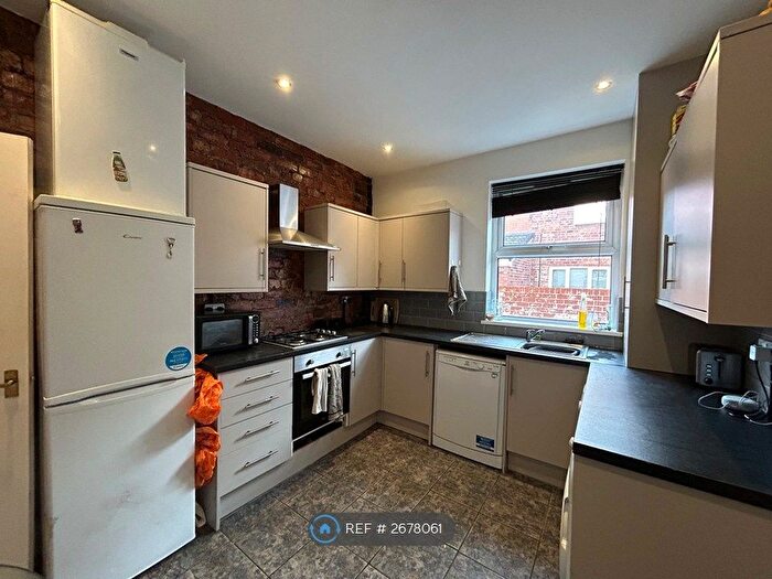 4 Bedroom Terraced House To Rent In Moseley Road, Fallowfield, Manchester, M14