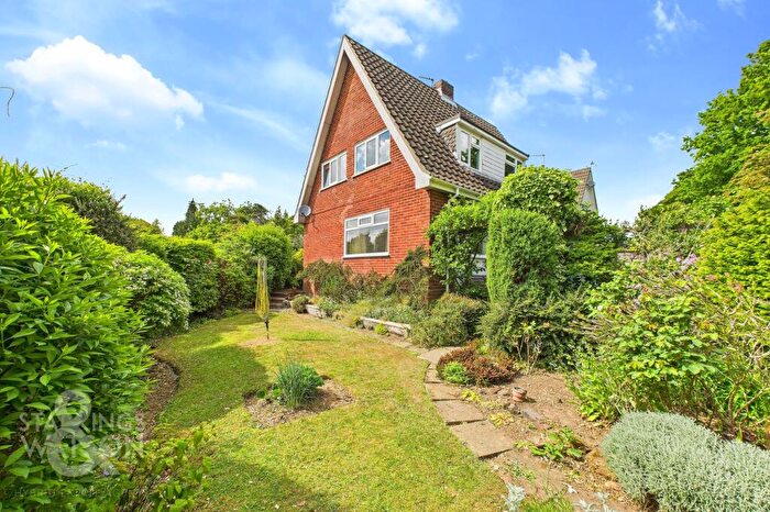 3 Bedroom Chalet For Sale In Chancel Close, Brundall, Norwich, NR13