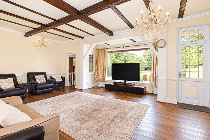 4 Bedroom Detached House To Rent In Redden Court Road, Romford, RM3