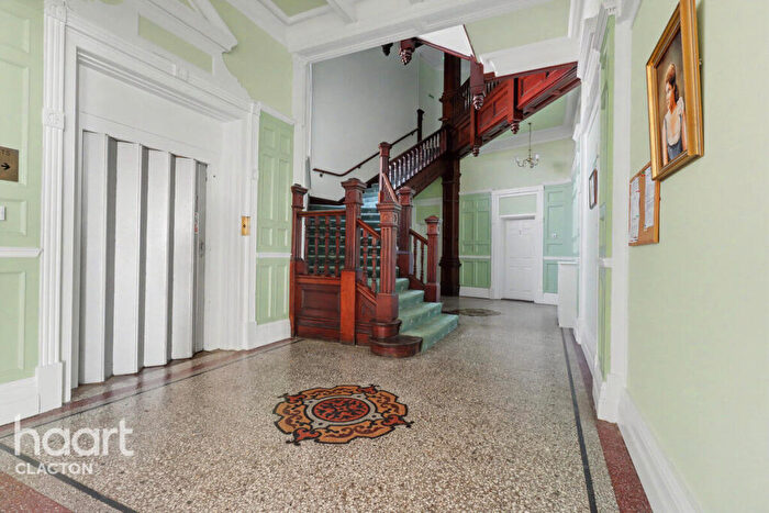 1 Bedroom Apartment For Sale In Marine Parade East, Clacton-On-Sea, CO15