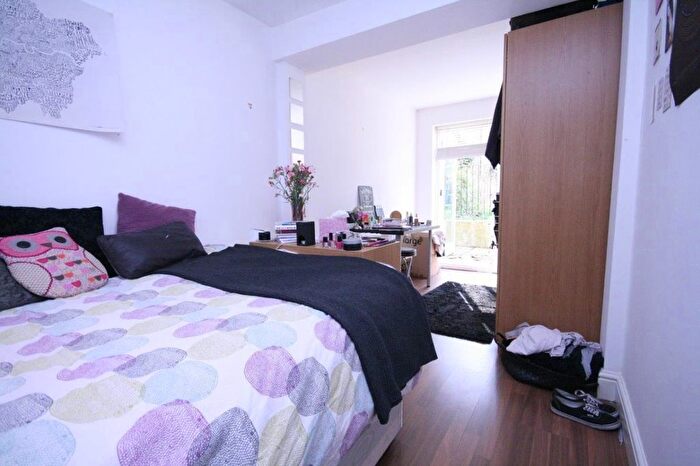 3 Bedroom Flat To Rent In St Johns Grove, Archway, London, N19