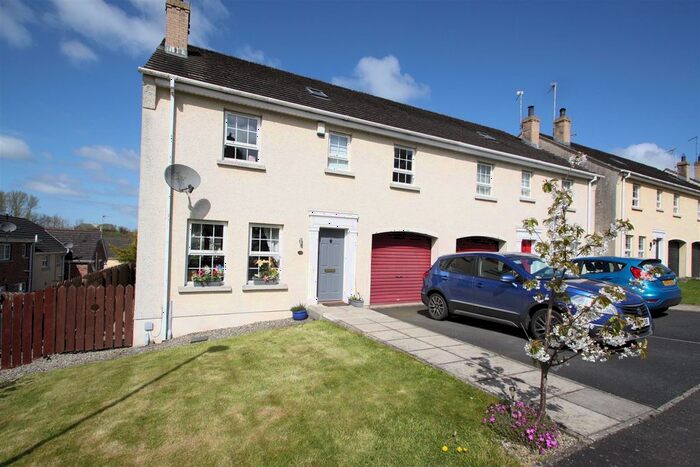 3 Bedroom Semi-Detached House For Sale In Bishopshill, Dromore, BT25