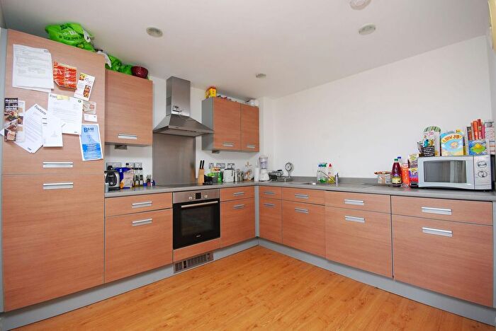 1 Bedroom Flat To Rent In Tredegar Road, Bow, London, E3