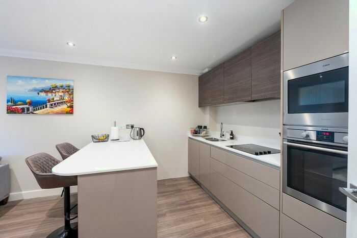 1 Bedroom Flat To Rent In Maud Chadburn Place, Clapham, London, SW4