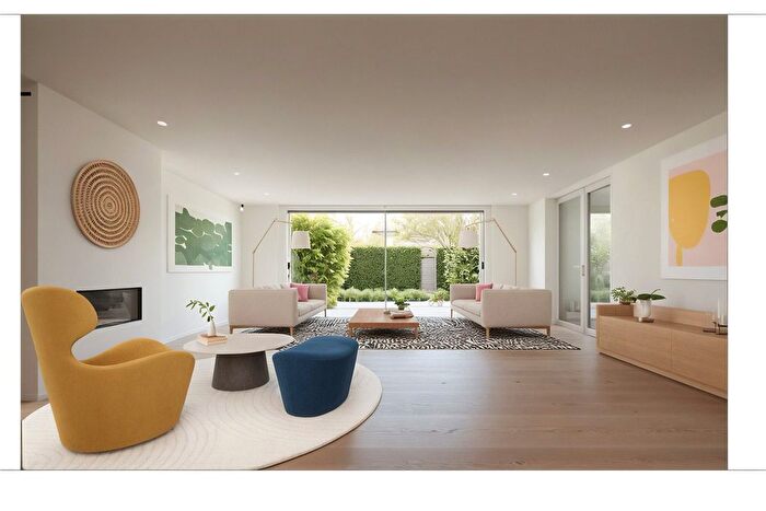 4 Bedroom Semi-Detached House To Rent In Ravenscourt Road, Chiswick, London, W6