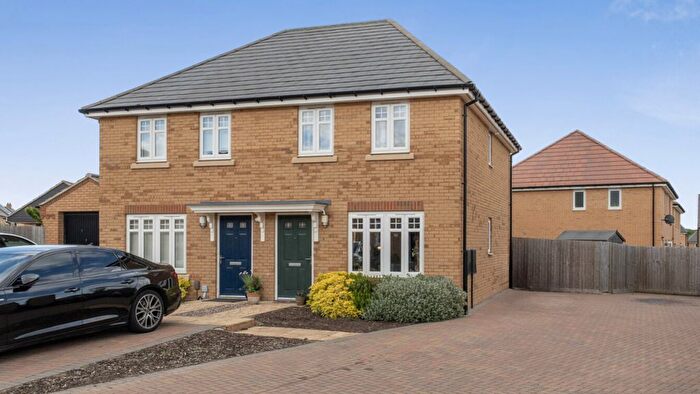 2 Bedroom Semi-Detached House For Sale In Puffin Chase, MK42