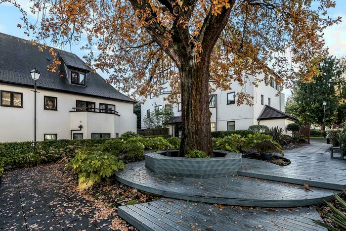 3 Bedroom Apartment To Rent In Viceroy Court, Northwood, HA6