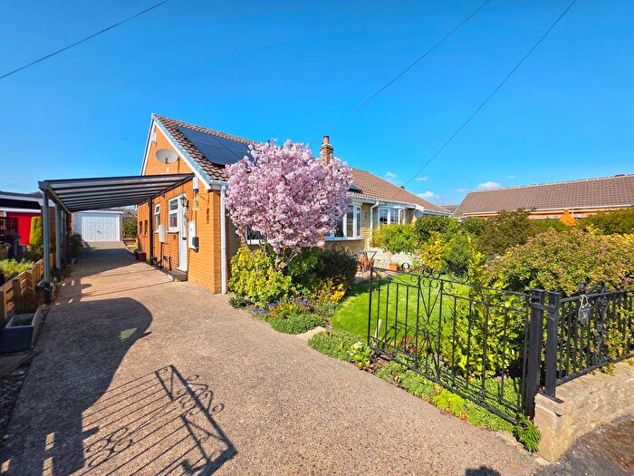 2 Bedroom Semi-Detached Bungalow For Sale In Bradwell Avenue, Dodworth, Barnsley, S75