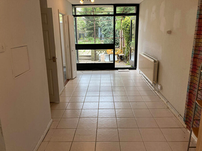 3 Bedroom Terraced House To Rent In Shooters Hill Road, Woolwich, London, SE18