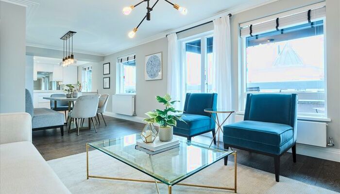 2 Bedroom Flat To Rent In Fulham Road, London, SW3