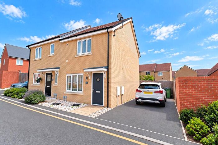 2 Bedroom Semi-Detached House For Sale In Upson Walk, Hatfield Peverel, Chelmsford, CM3