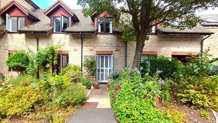 1 Bedroom Flat For Sale In West Street, Chipping Norton, OX7