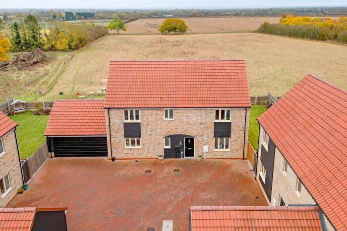 4 Bedroom Detached House For Sale In Meridian Close, Bluntisham, Huntingdon, Cambridgeshire, PE28
