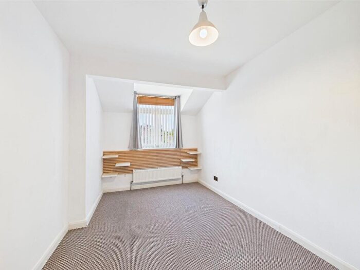 2 Bedroom End Of Terrace House For Sale In Baristow Close, Chester, CH2