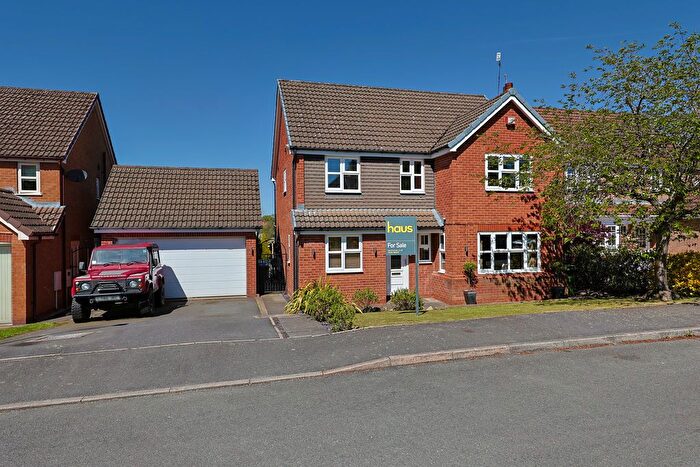 4 Bedroom Detached House For Sale In Sandstone Avenue, Walton, Chesterfield, S42