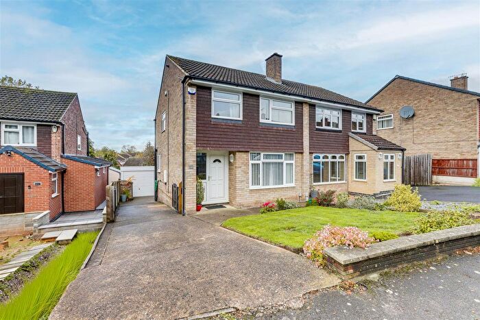3 Bedroom Semi-Detached House For Sale In Connelly Close, Arnold, Nottinghamshire, NG5