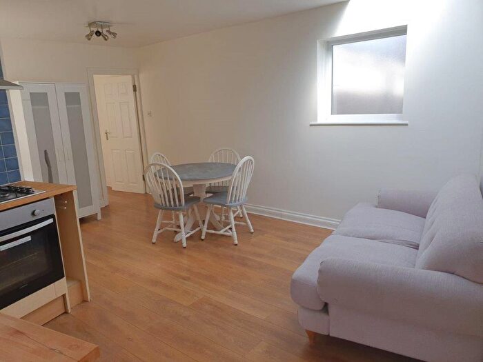 1 Bedroom Maisonette To Rent In B Leicester Road, Loughborough, LE11