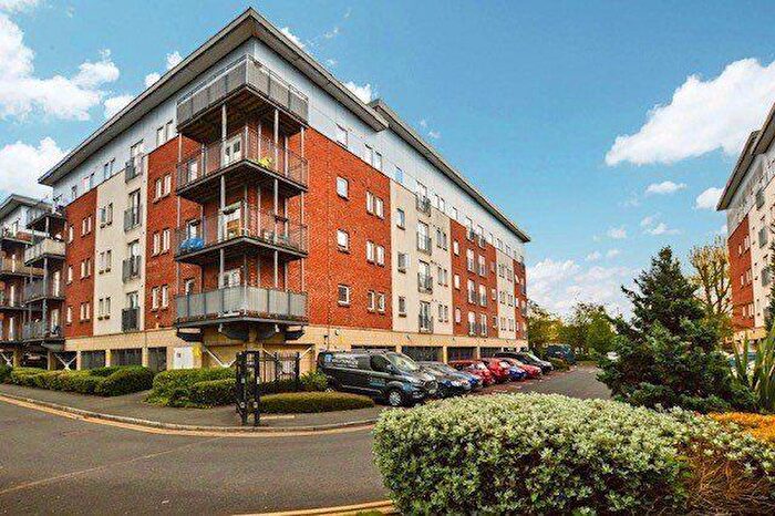 2 Bedroom Apartment To Rent In Elmira Way, Salford, M5