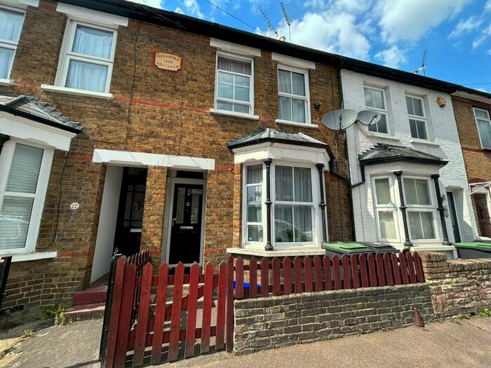 3 Bedroom House To Rent In Eastbrook Road, Waltham Abbey, Essex, EN9