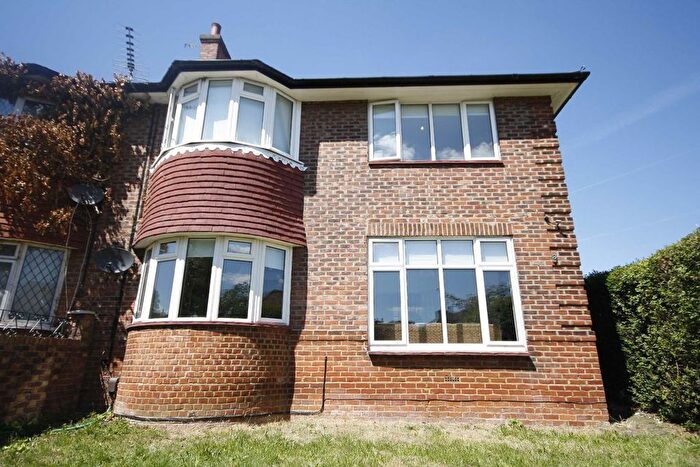 4 Bedroom Property To Rent In St. Dunstans Gardens, Acton, W3