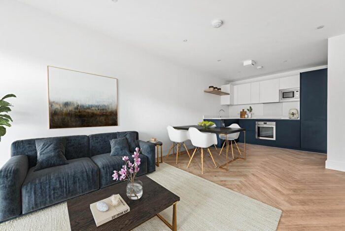 2 Bedroom Flat To Rent In Jenner Close Sidcup, DA14