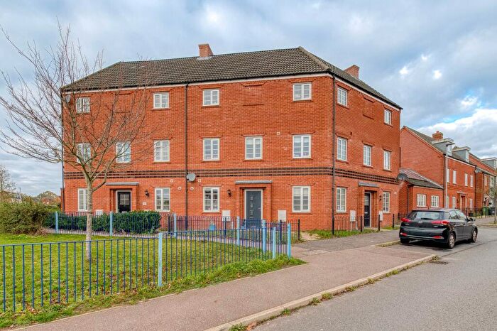 3 Bedroom Town House For Sale In Wilderness Road, Costessey, NR8