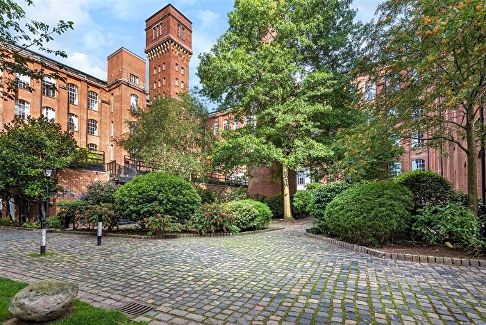 1 Bedroom Flat To Rent In Manhattan Building, Bow Quarter, London, E3