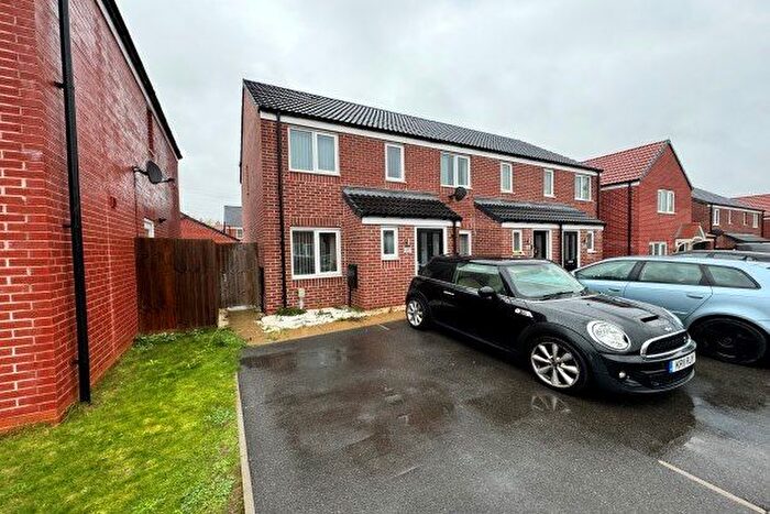 2 Bedroom End Of Terrace House To Rent In First Oak Drive, Mansfield, NG21