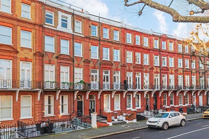 1 Bedroom Flat For Sale In Philbeach Gardens, Earls Court, SW5