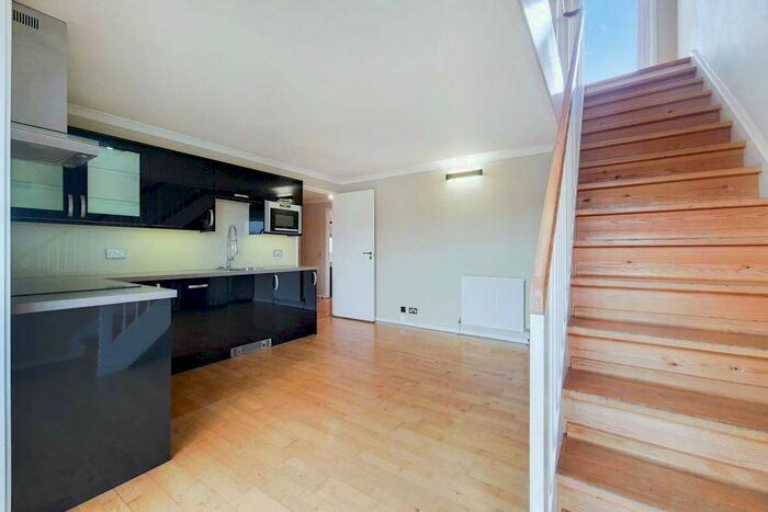 2 Bedroom Flat To Rent In Queen Of Denmark Court, Canada Water, London, SE16