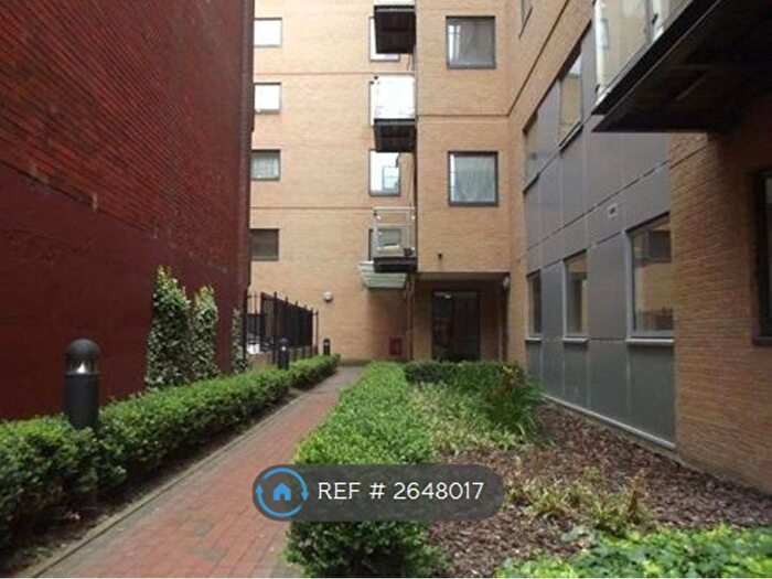 2 Bedroom Flat To Rent In Icon House, Reading, RG1