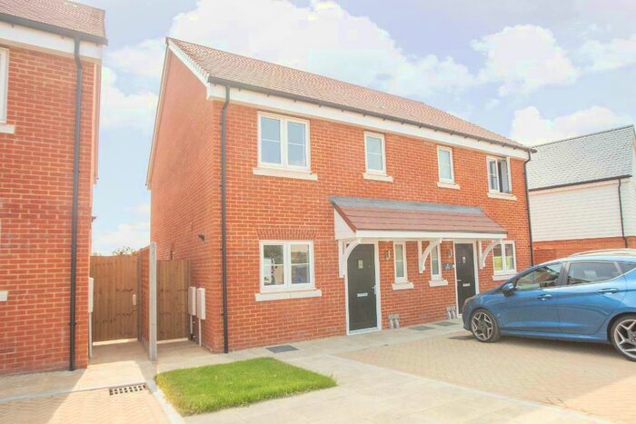 3 Bedroom Semi-Detached House To Rent In Magnolia Close, New Road, Hellingly, East Sussex, BN27