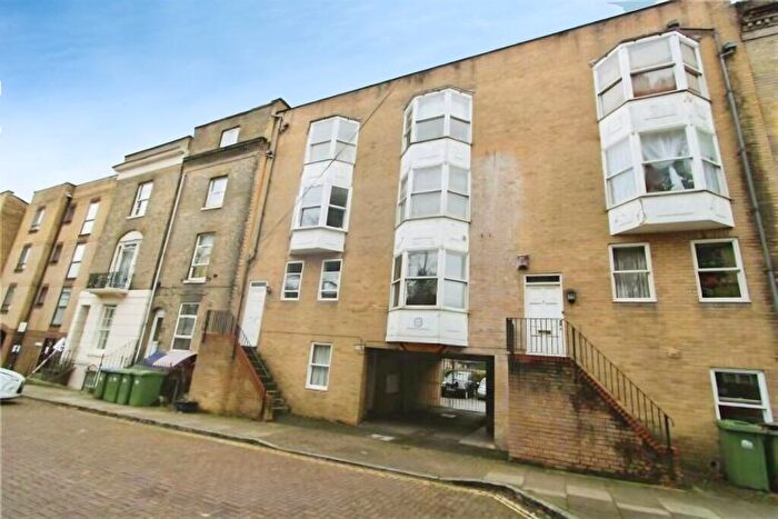 Studio To Rent In St. Swithins Court, Cranbury Place, SO14