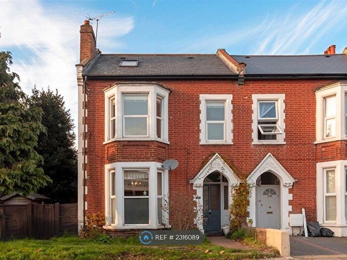 Studio To Rent In Alexandra Road, Wimbledon, SW19