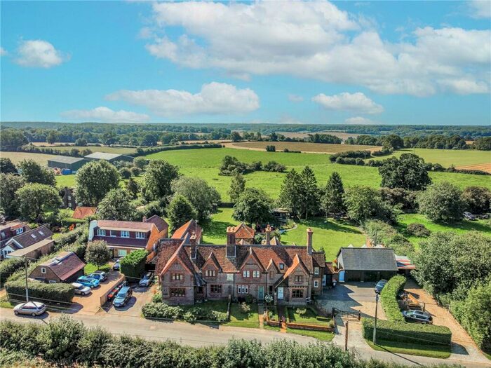 3 Bedroom Terraced House For Sale In Common Road, Studham, Dunstable, Bedfordshire, LU6