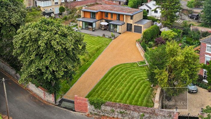 4 Bedroom Detached House For Sale In Southgate Lane, Norwich, NR1