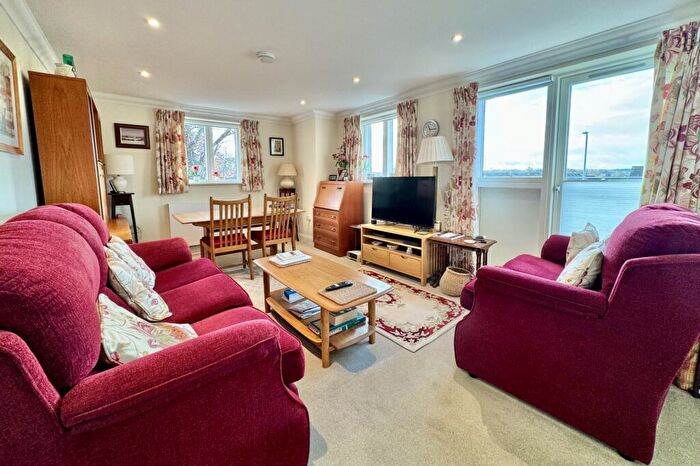 2 Bedroom Apartment For Sale In Yorktown Road, College Town, Sandhurst, GU47