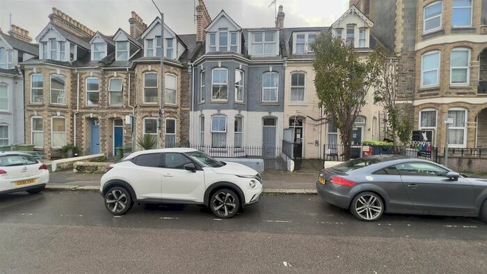 1 Bedroom Flat To Rent In Edgcumbe Avenue, Newquay, TR7