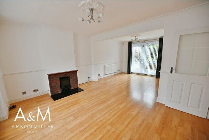 3 Bedroom House To Rent In Tudor Crescent, Hainault, IG6