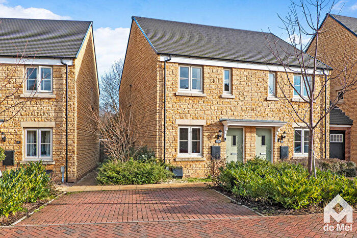 2 Bedroom House For Sale In Castle Close, Gotherington, Gloucestershire, GL52