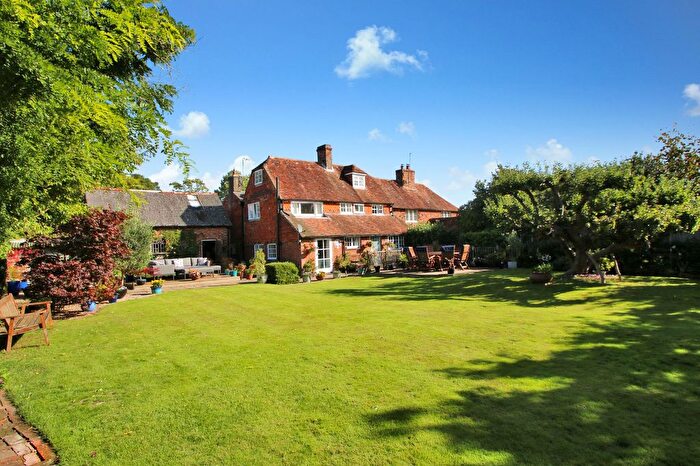 4 Bedroom Cottage For Sale In Ashford Road, High Halden, TN26