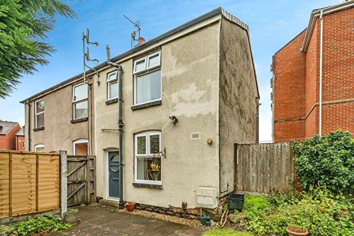 2 Bedroom Semi-Detached House For Sale In Lake Street, Dudley, DY3
