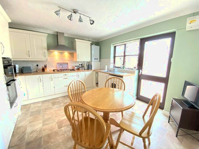 3 Bedroom Detached Bungalow For Sale In Fairfield Close, Mundesley, NR11