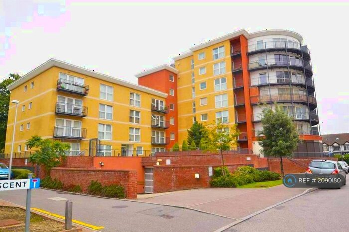 2 Bedroom Flat To Rent In Regal House, Ilford, IG2