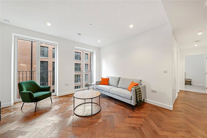 2 Bedroom Apartment To Rent In Ribbon Lane, London, NW2