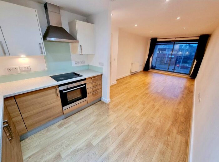 2 Bedroom Flat To Rent In Woolners Way, Stevenage, SG1