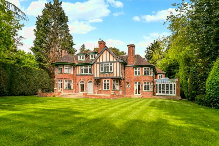 7 Bedroom Detached House For Sale In Temple Gardens, Rickmansworth, Hertfordshire, WD3